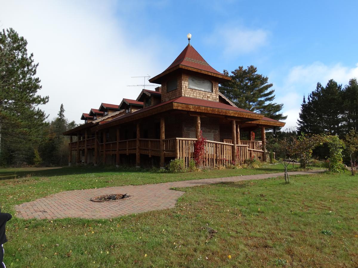 Lenroot Lodge Seeley Екстериор снимка