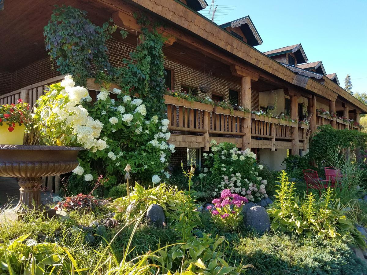 Lenroot Lodge Seeley Екстериор снимка