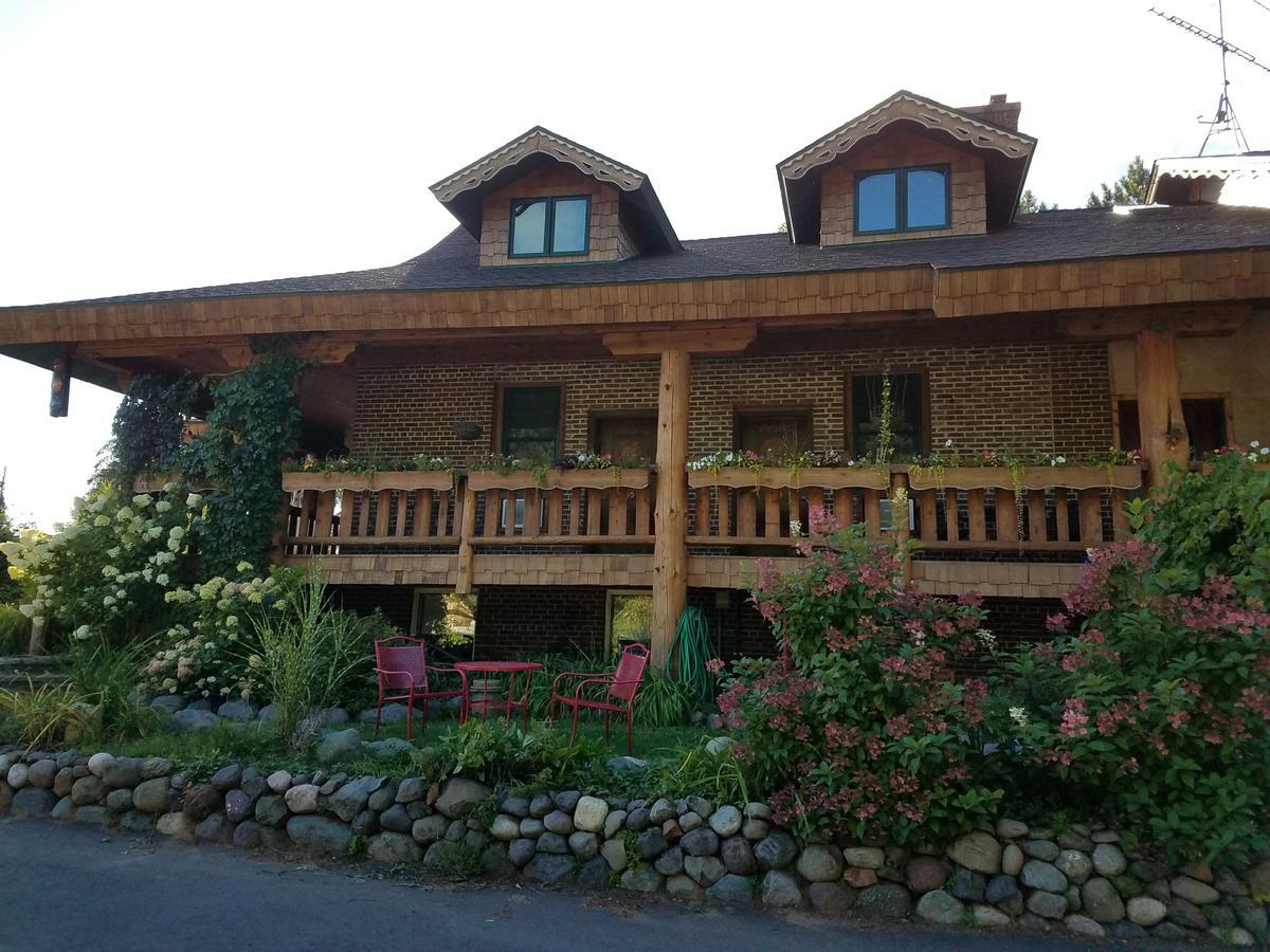 Lenroot Lodge Seeley Екстериор снимка